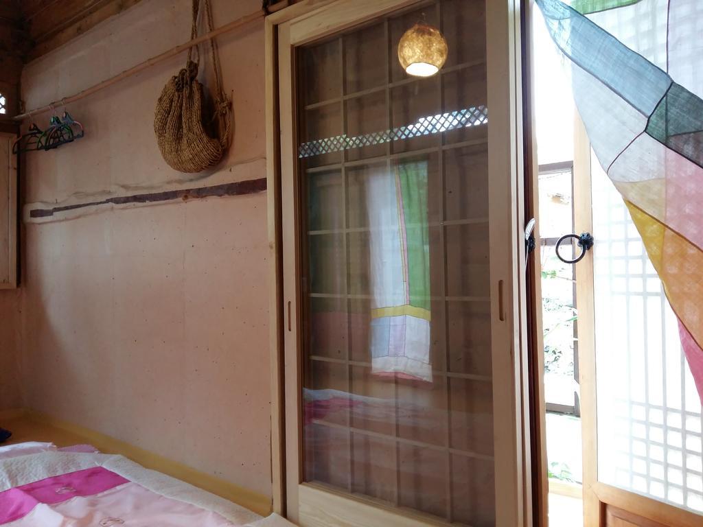 فندق Dalbbit Hyang جيونجو الغرفة الصورة